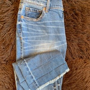 🌈🌈Old Navy flare Midrise capri jeans